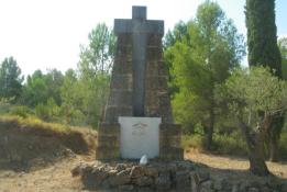 Creu del lloc de la mort del bisbe auxiliar de Tarragona. 1