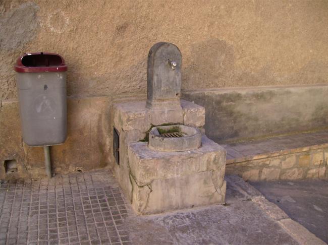 Font del Raval 1