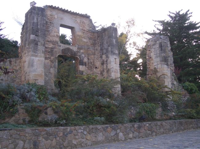 Ruïnes de l'antic palau abacial 1