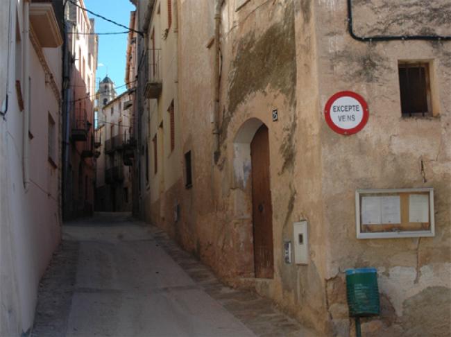 Portal de Baix 1