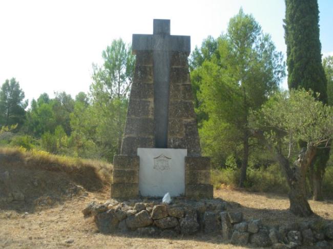 Creu del lloc de la mort del bisbe auxiliar de Tarragona. 1