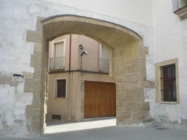 Portal Gran del Castell 1